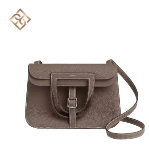 Hermès Halzan 25 Taurillon Clemence Palladium Hardware